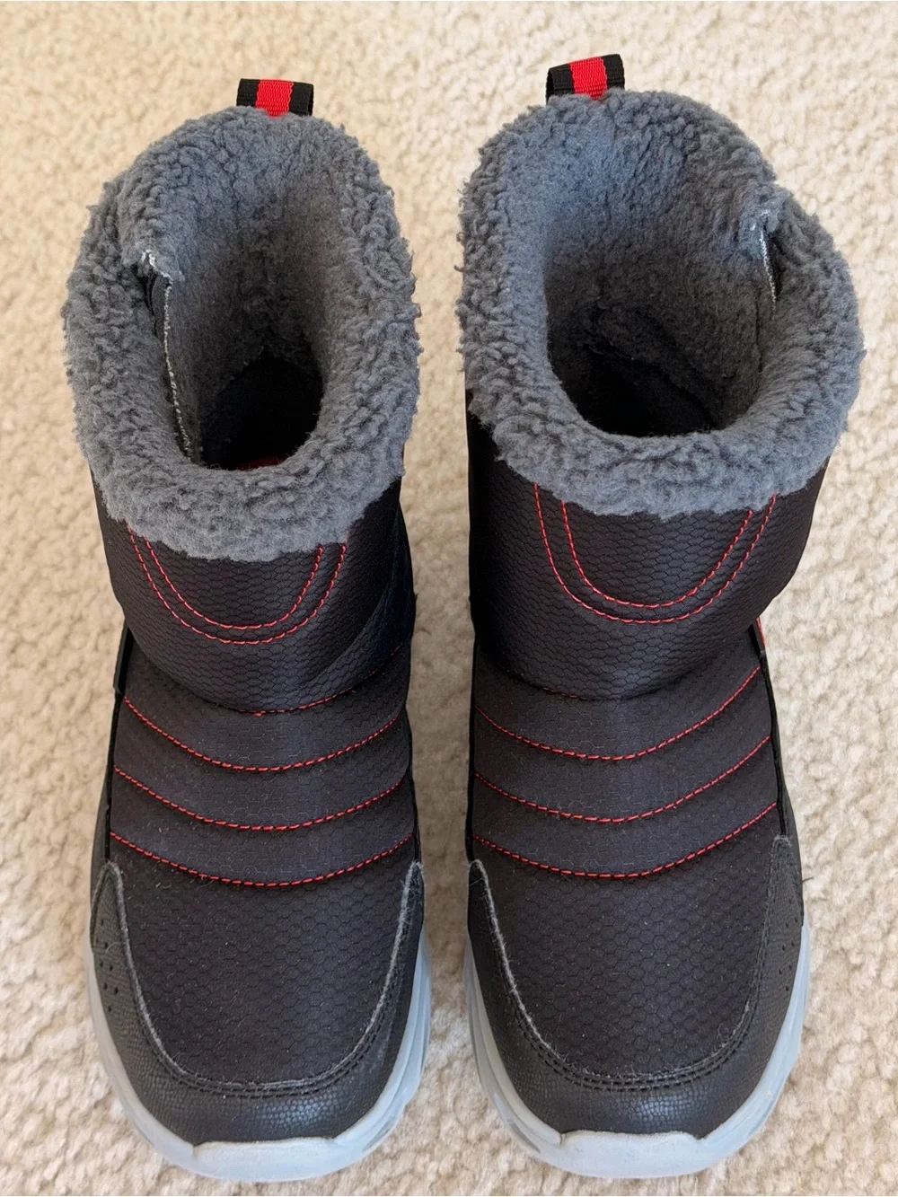 Skechers Kids Black & Gray Light-Up Winter Boots size 1 (little boys)